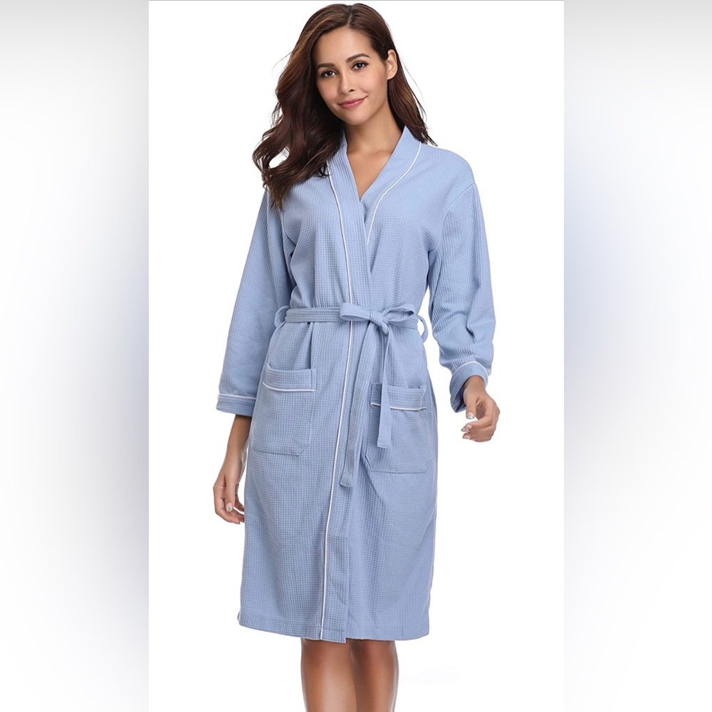 Blue 3/4 Sleeve Terrycloth Bathrobe with White Detail